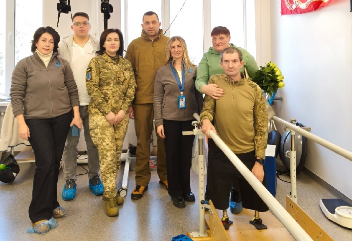 Герой України Анатолій Степчук на реабілітації