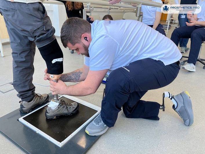 протезування нижніх кінцівок